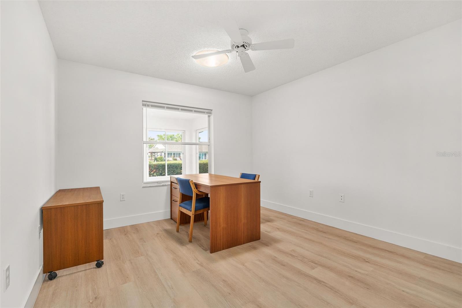 2515 LANTANA LN — photo 30