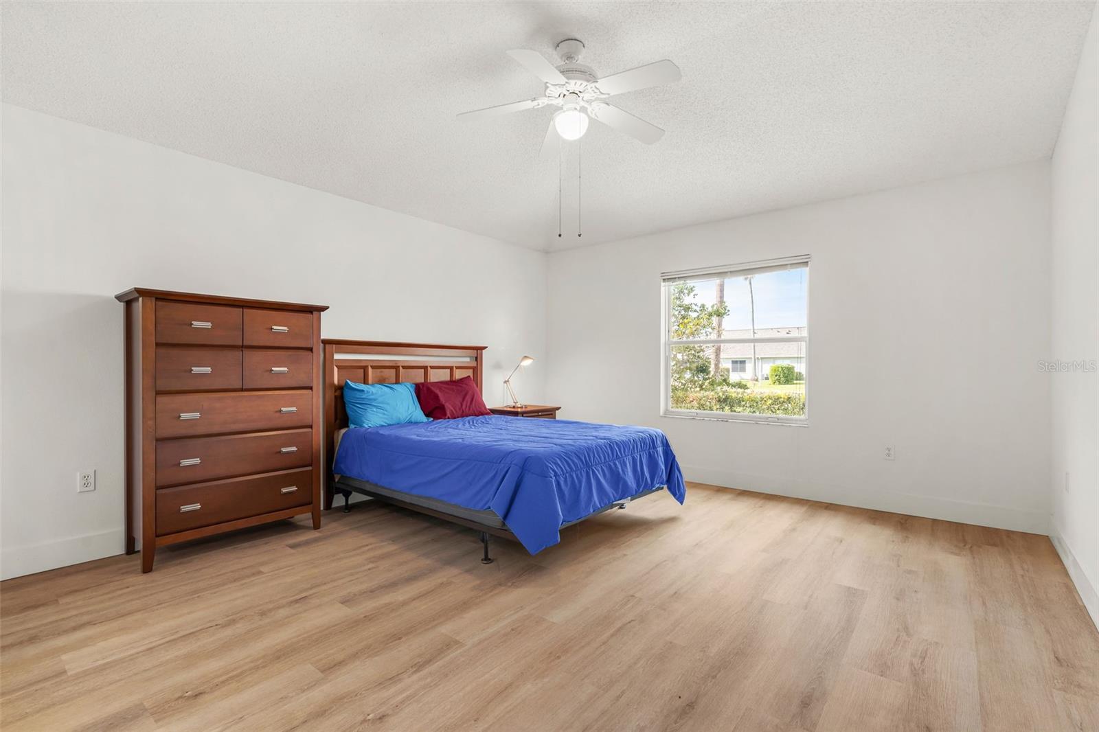 2515 LANTANA LN — photo 16