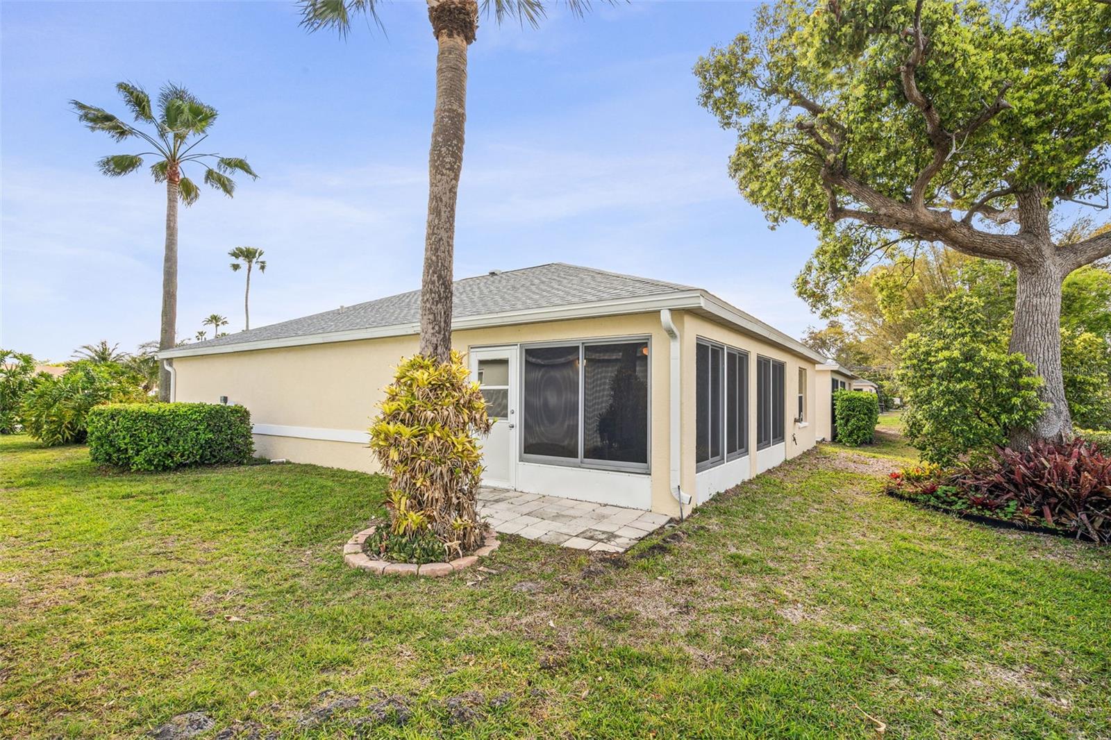 2515 LANTANA LN — photo 35