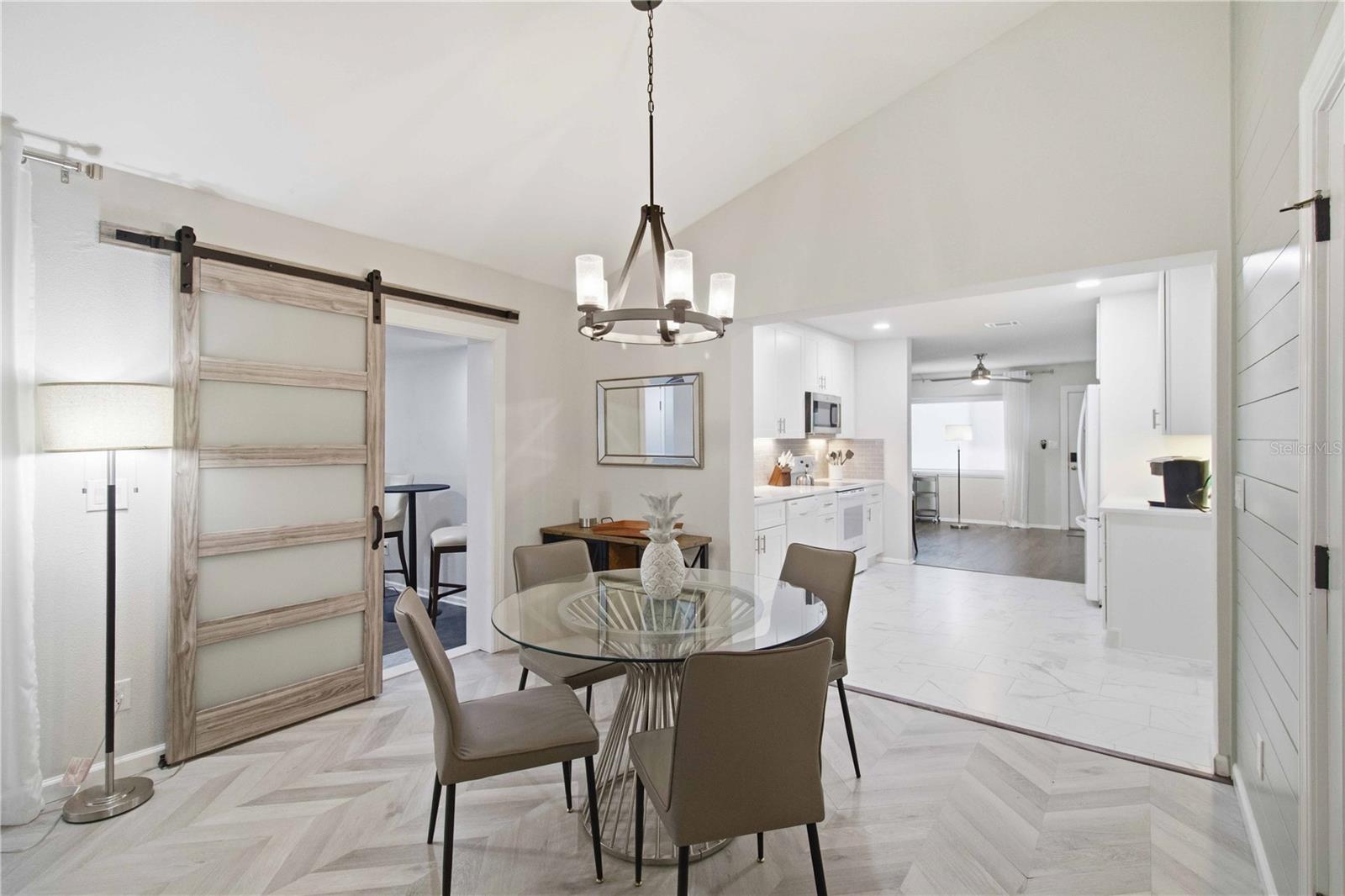 2545 BROWNING ST — photo 17
