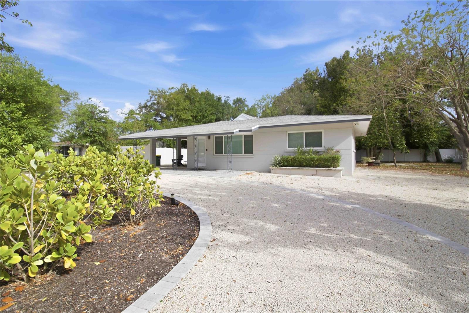 2545 BROWNING ST — photo 4