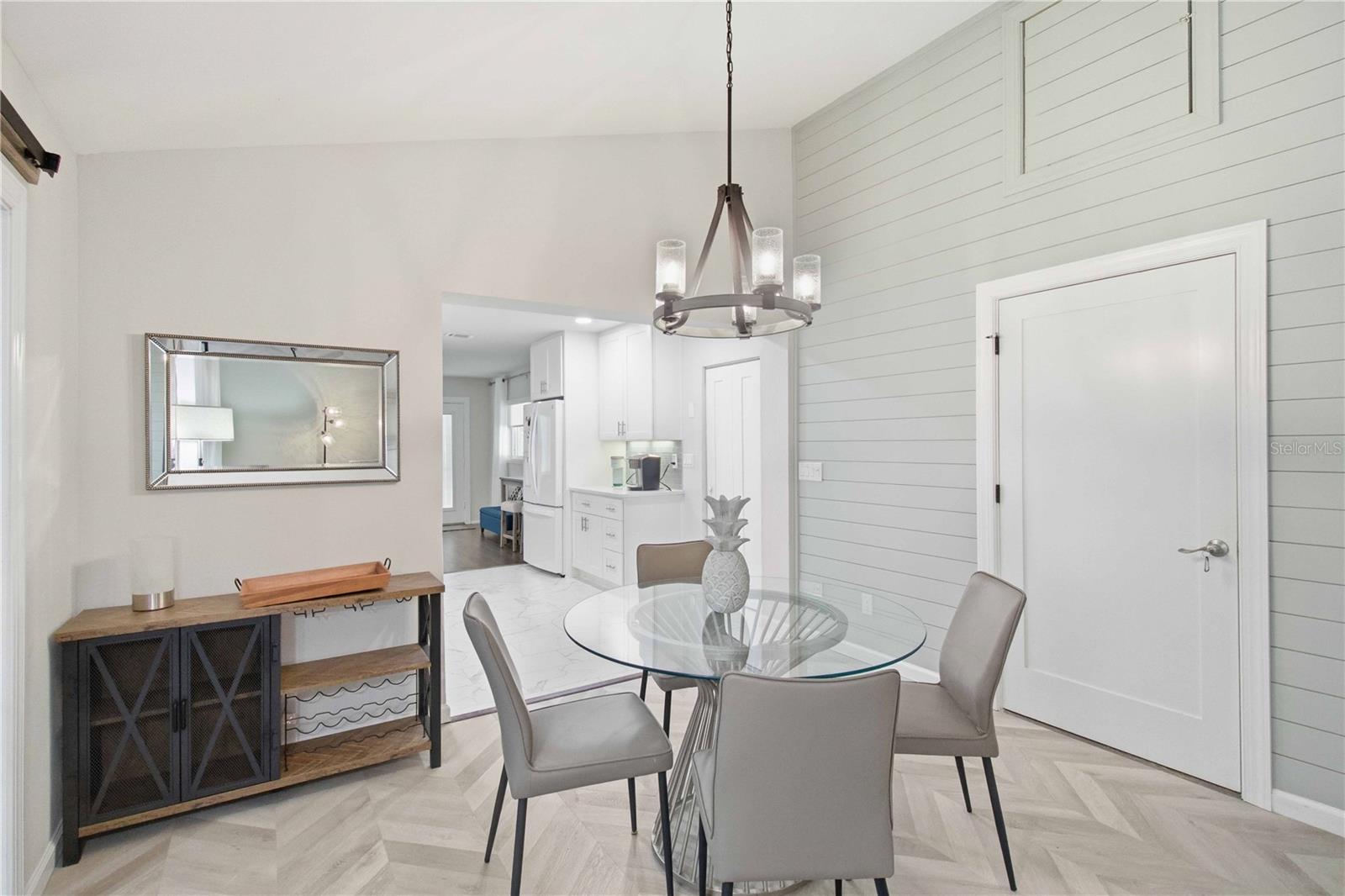 2545 BROWNING ST — photo 24