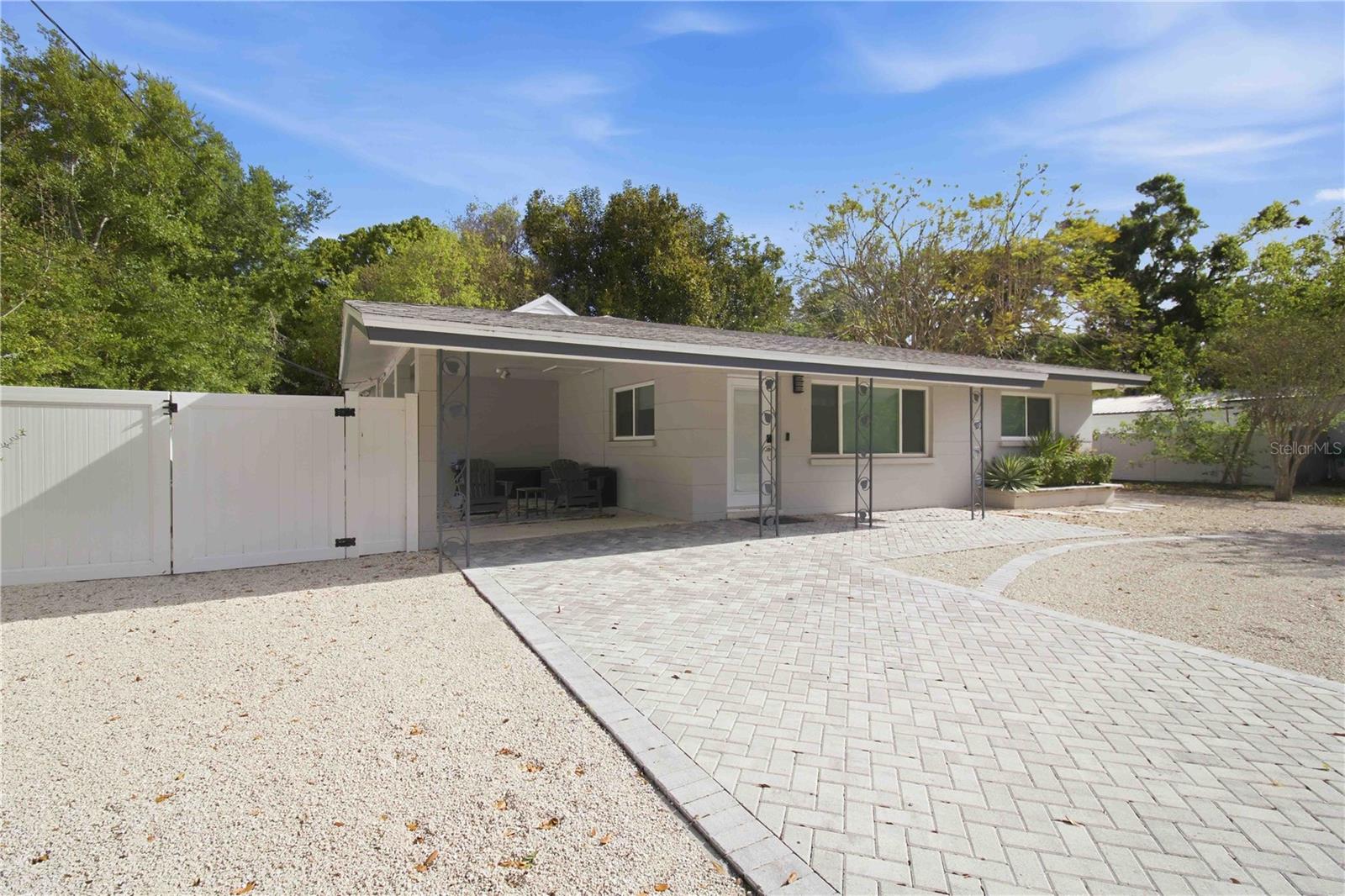 2545 BROWNING ST — photo 3