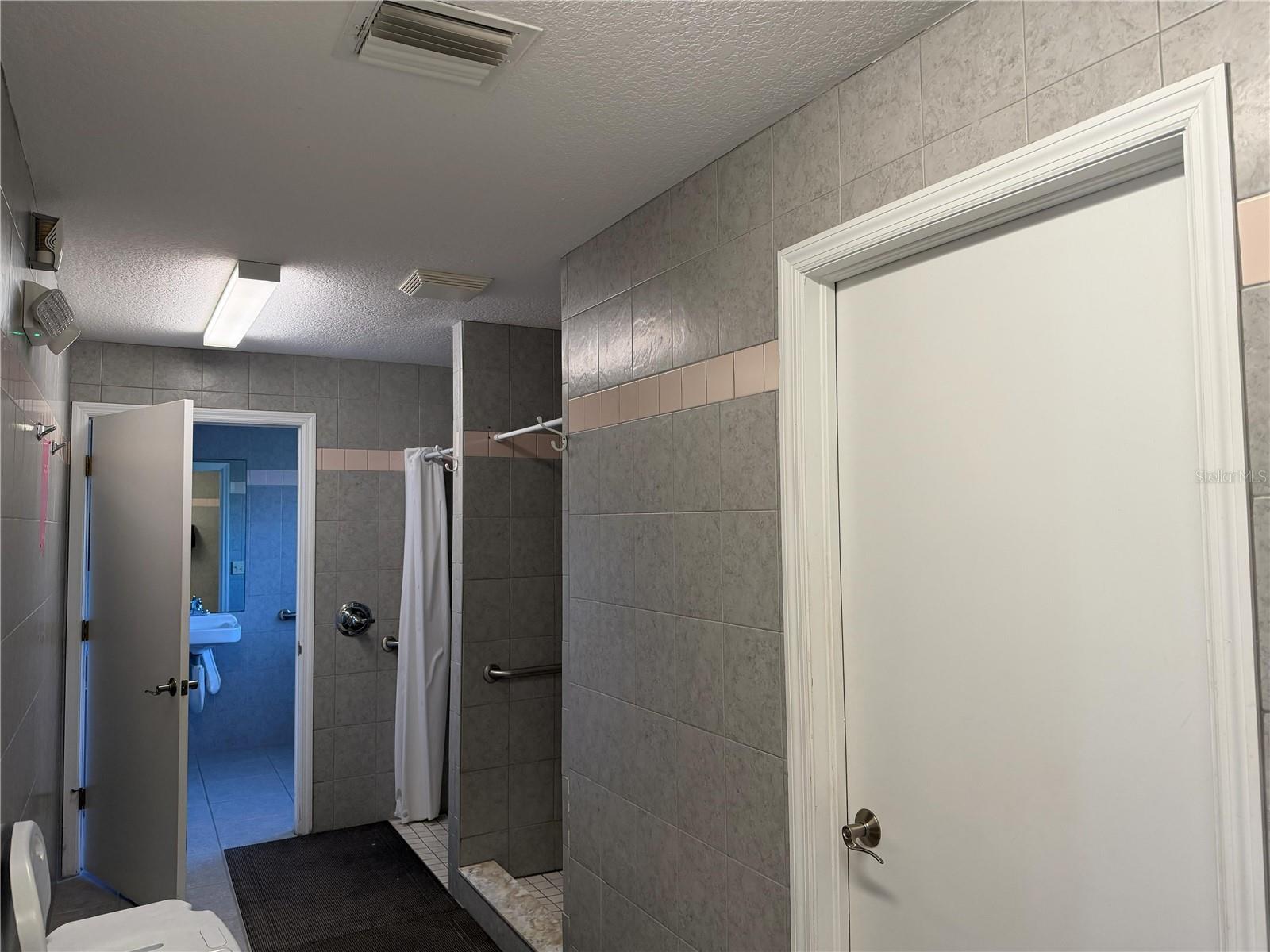 20300 LEONARD RD #78 — photo 43