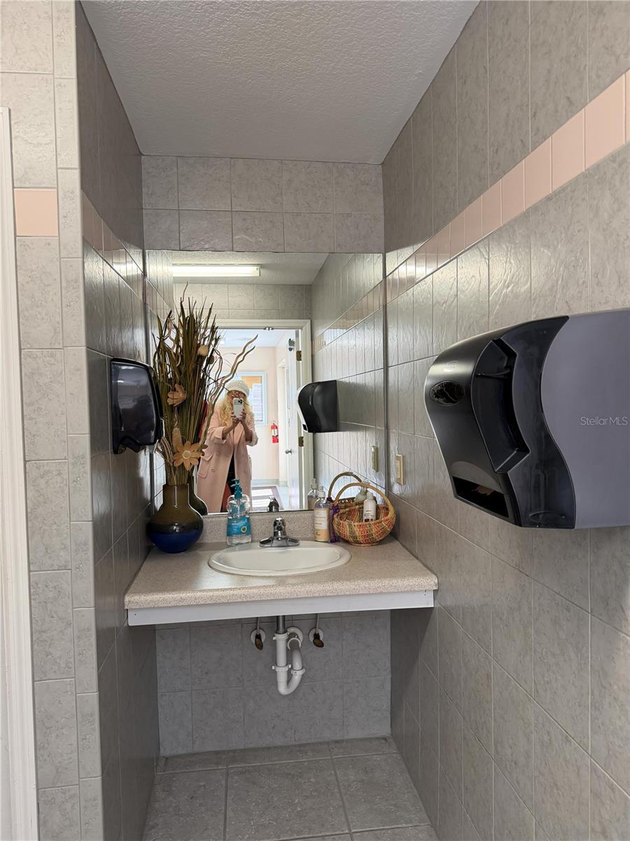 20300 LEONARD RD #78 — photo 42