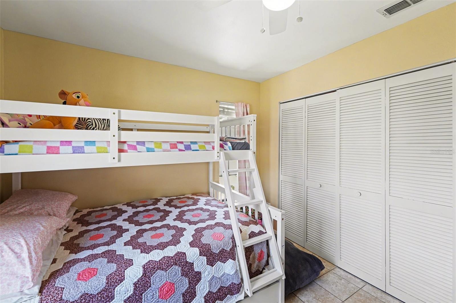 516 SHERIDAN DR — photo 11