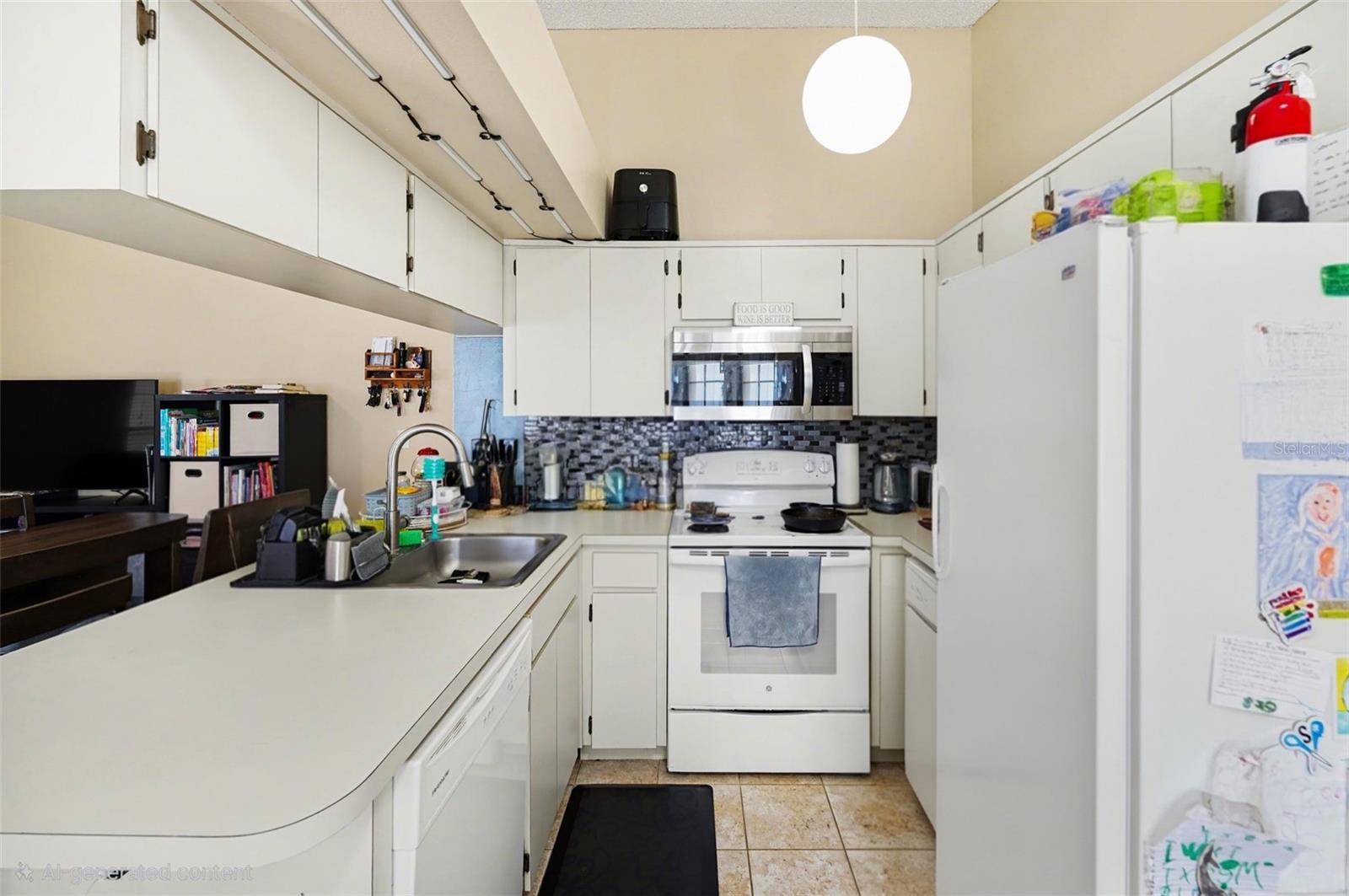 516 SHERIDAN DR — photo 6