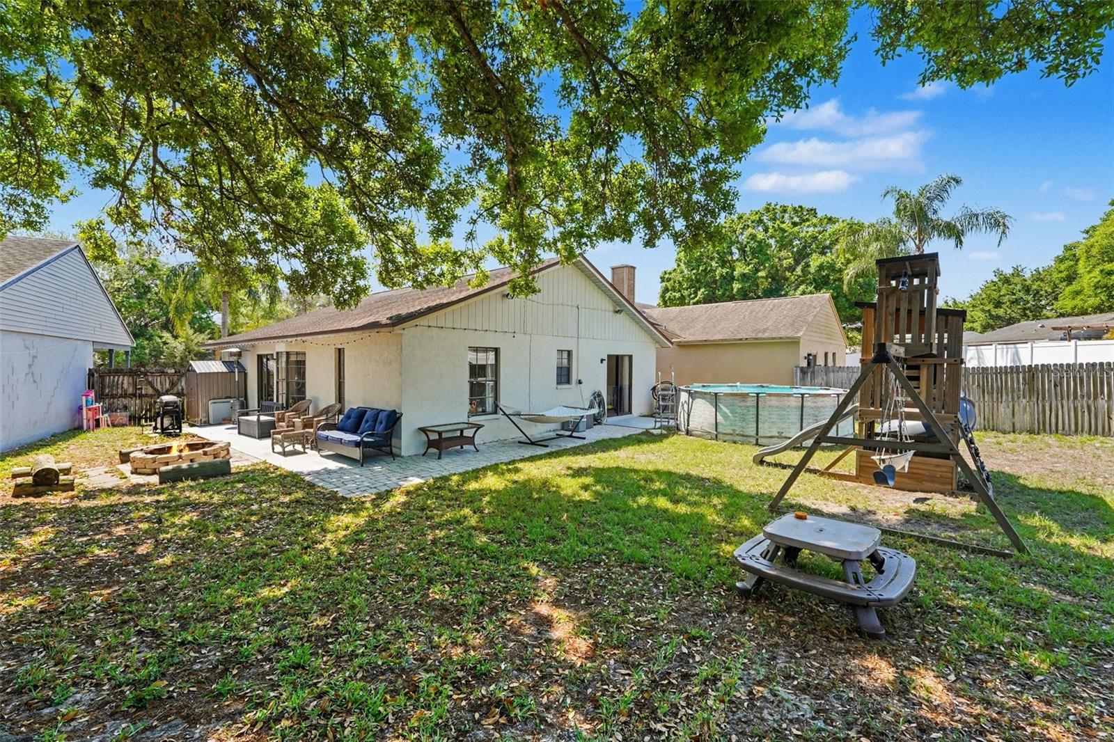 516 SHERIDAN DR — photo 17