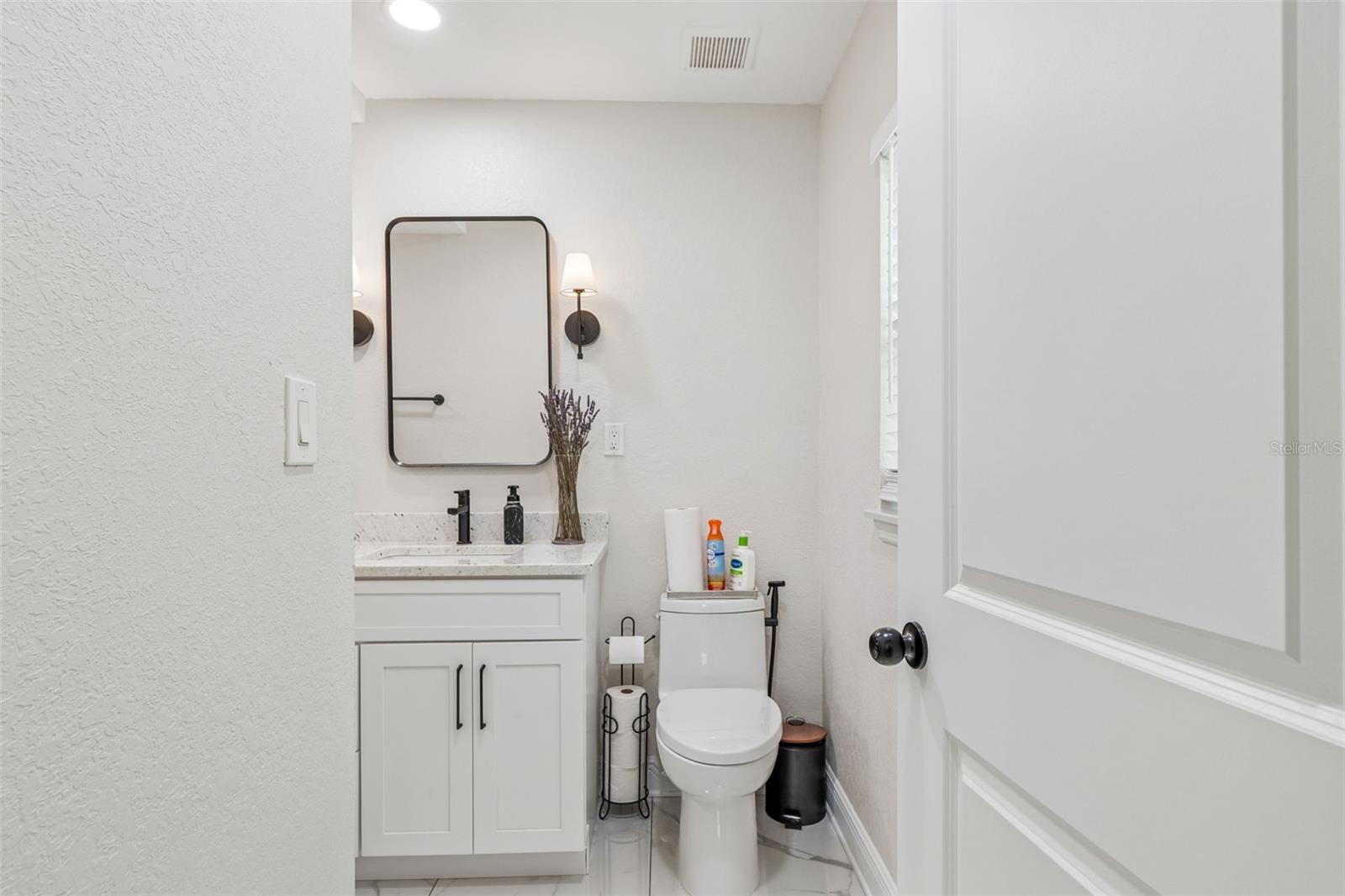 1618 BARRY RD — photo 38