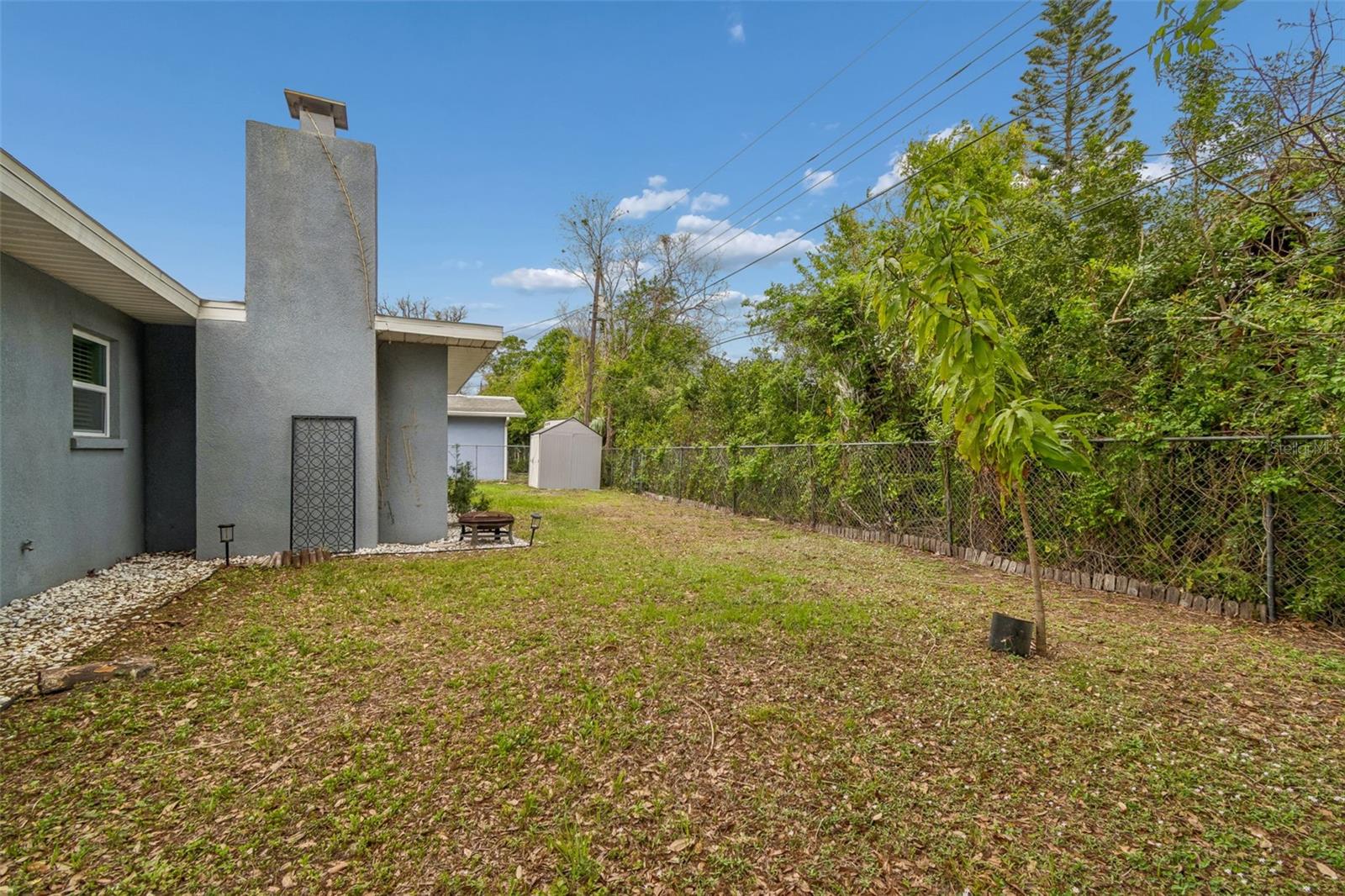 1618 BARRY RD — photo 55