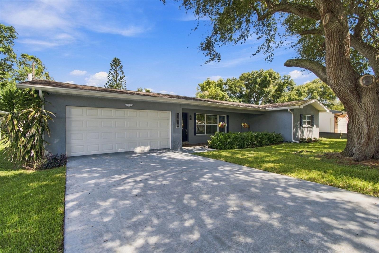 1618 BARRY RD — photo 4