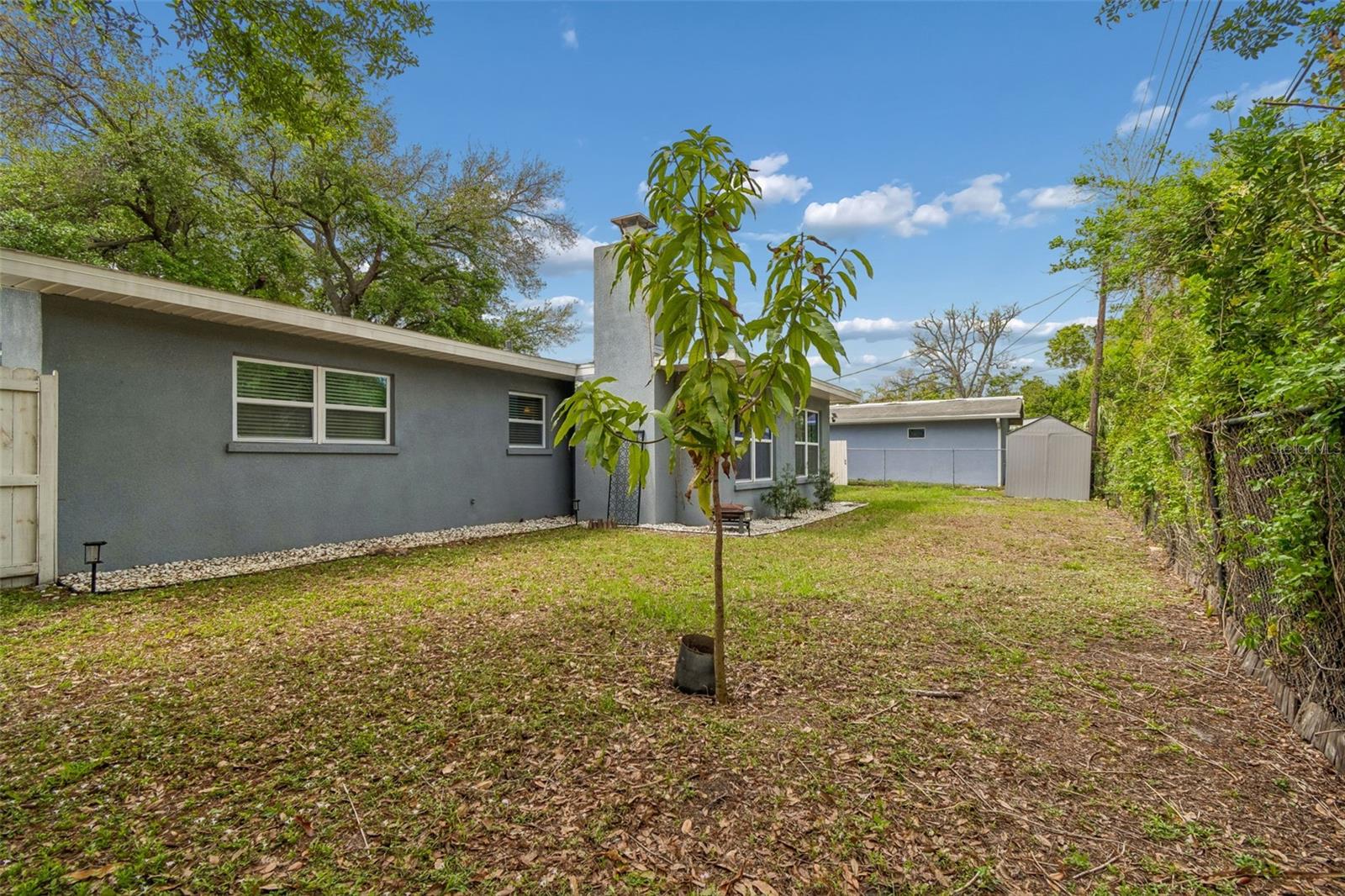 1618 BARRY RD — photo 54