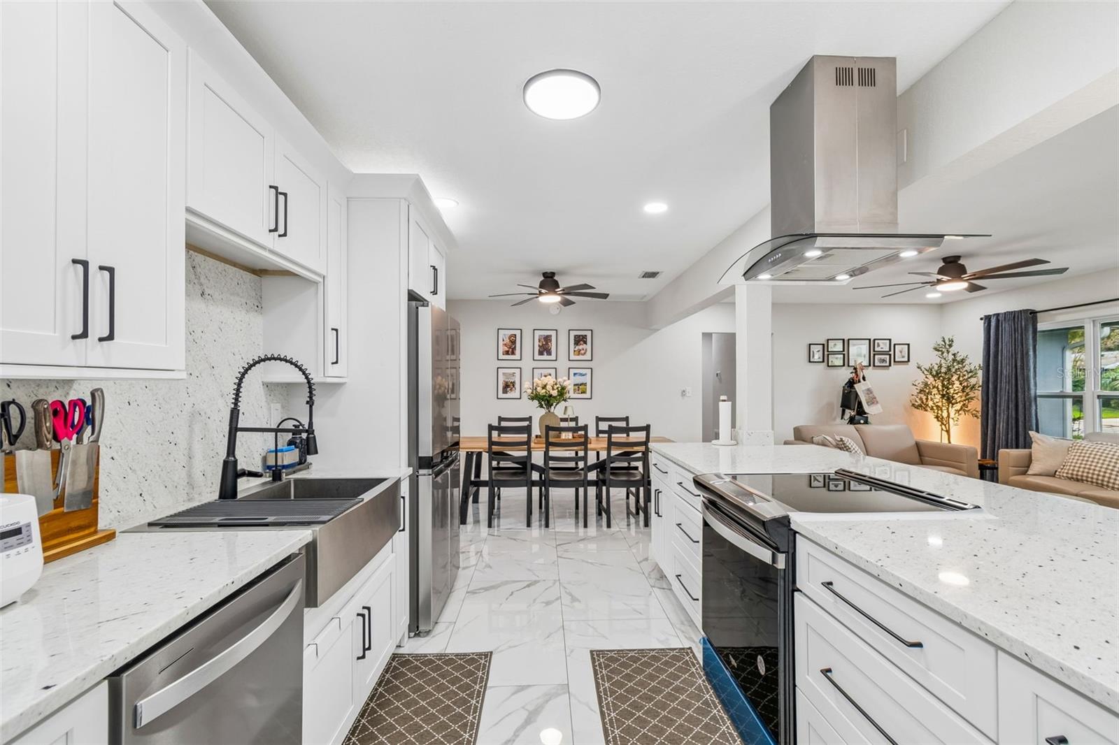 1618 BARRY RD — photo 19