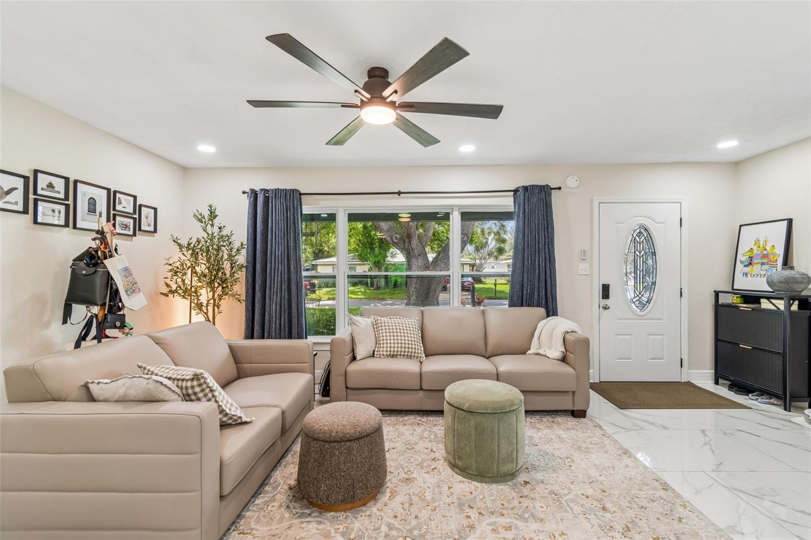 1618 BARRY RD — photo 10