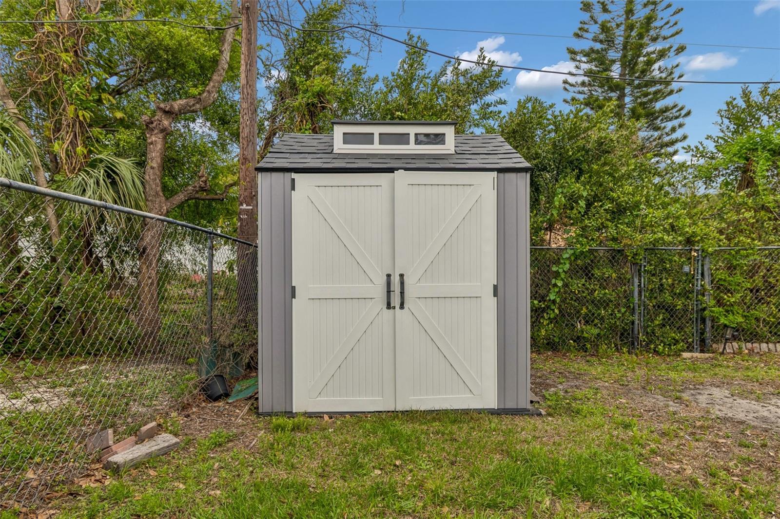 1618 BARRY RD — photo 53