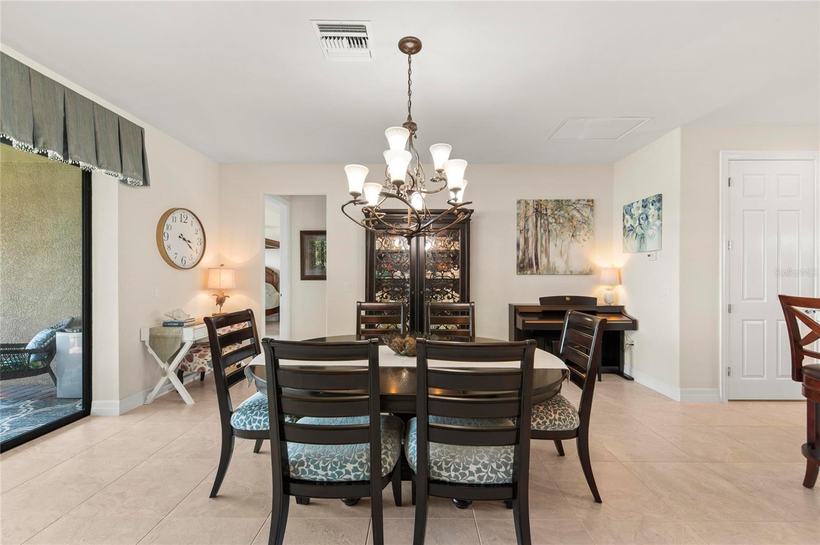 13785 TOMARO ST — photo 15