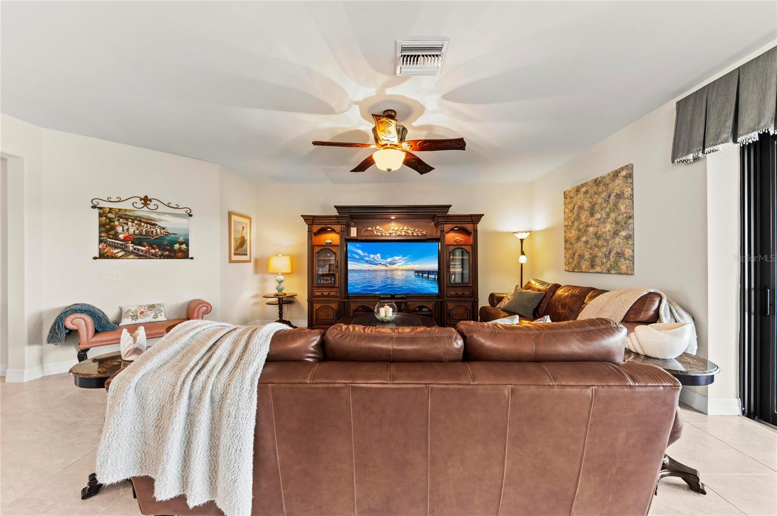 13785 TOMARO ST — photo 10