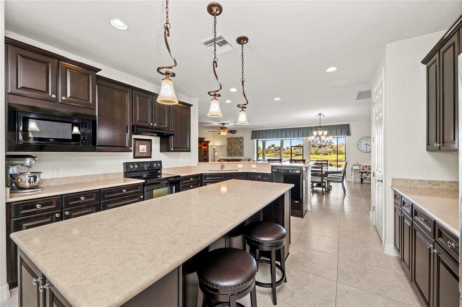 13785 TOMARO ST — photo 27