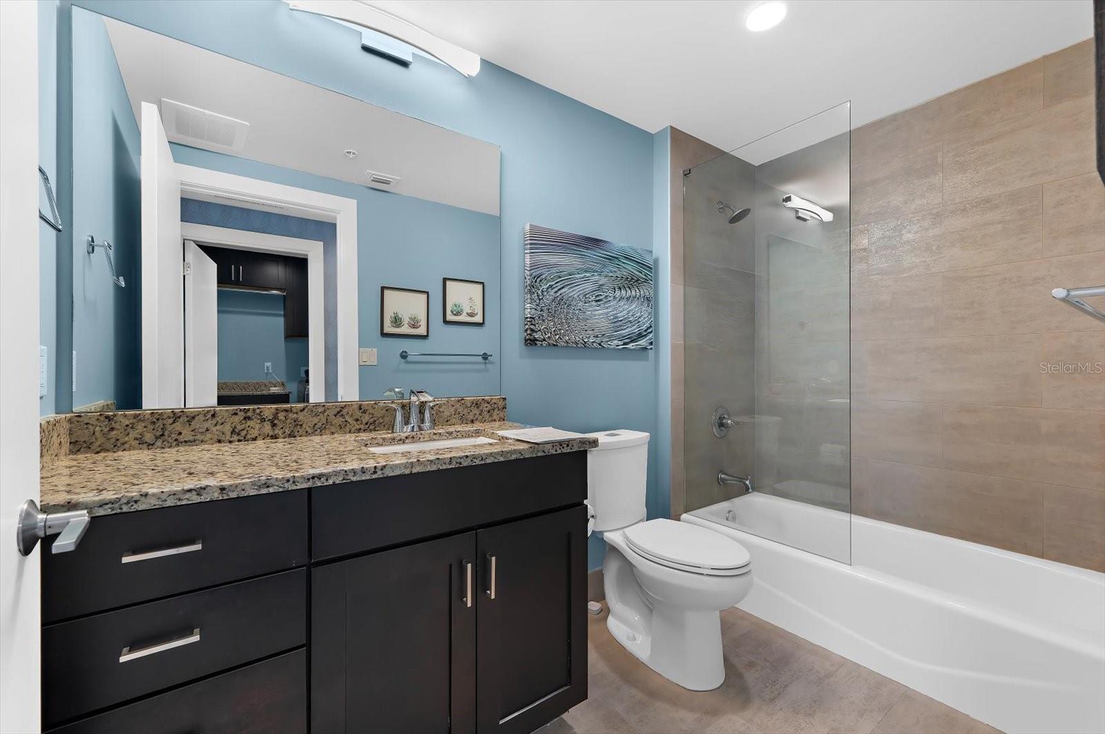176 4TH AVE NE #201 — photo 40