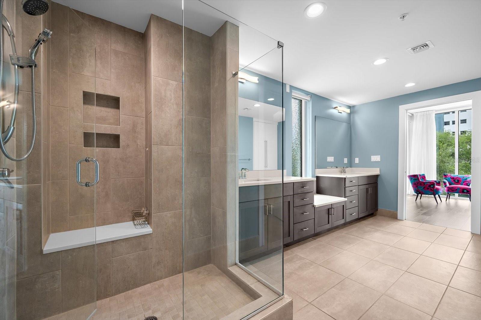 176 4TH AVE NE #201 — photo 8