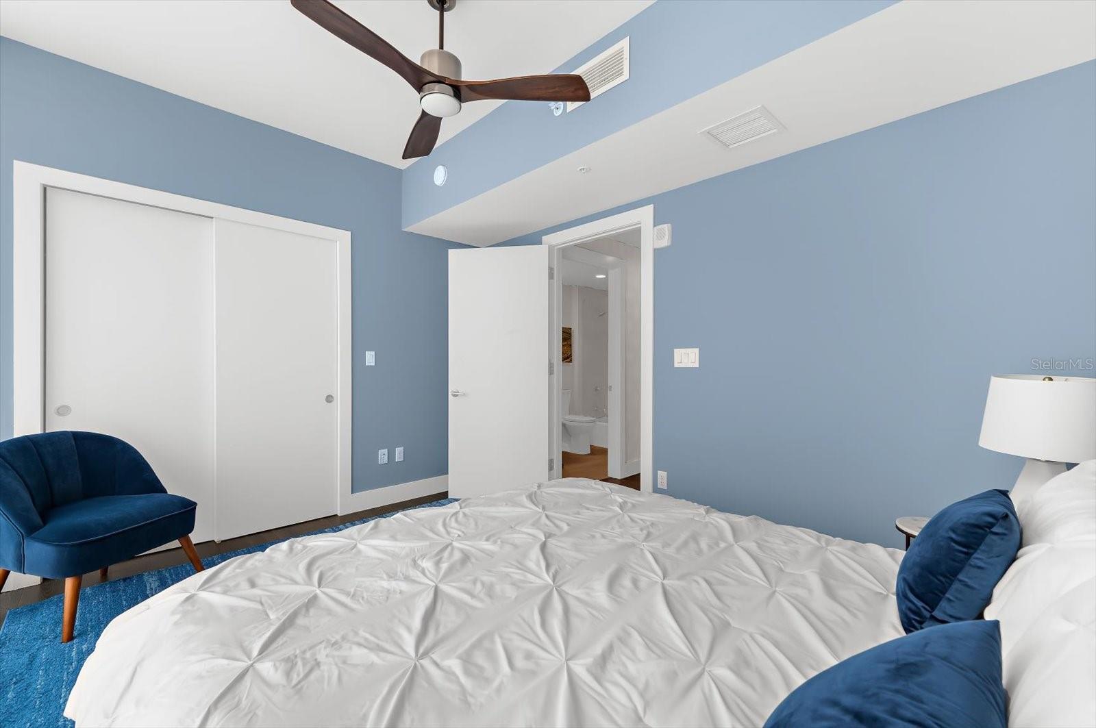 176 4TH AVE NE #201 — photo 41