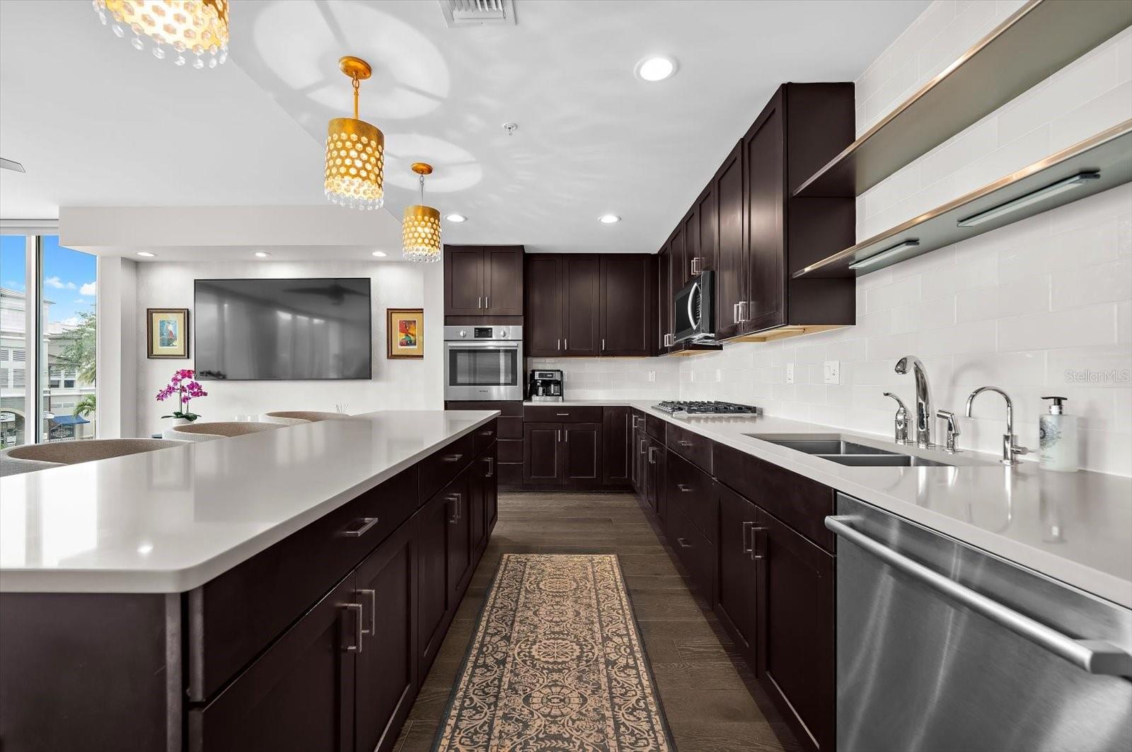 176 4TH AVE NE #201 — photo 35