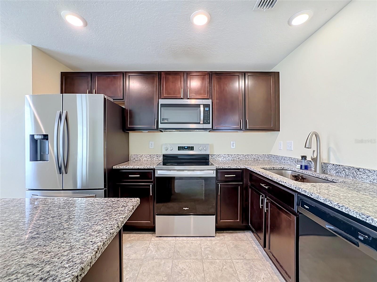 10624 MASSIMO DR — photo 9