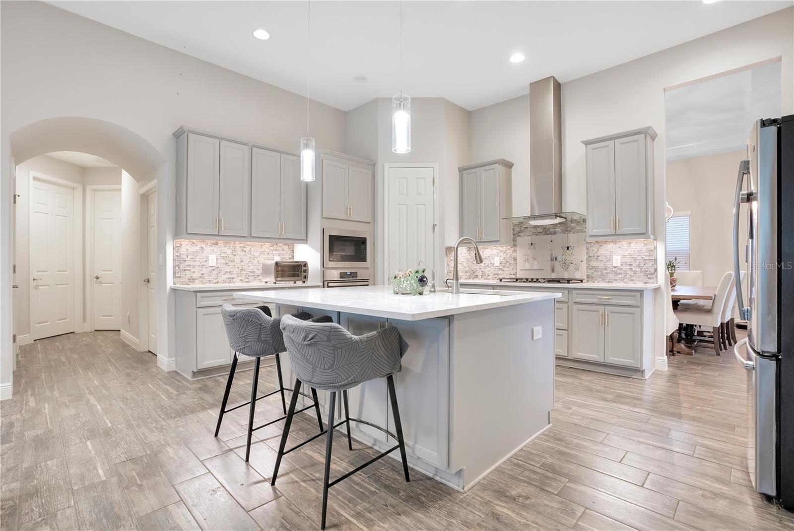 21914 BUTTERFLY KISS DR — photo 11