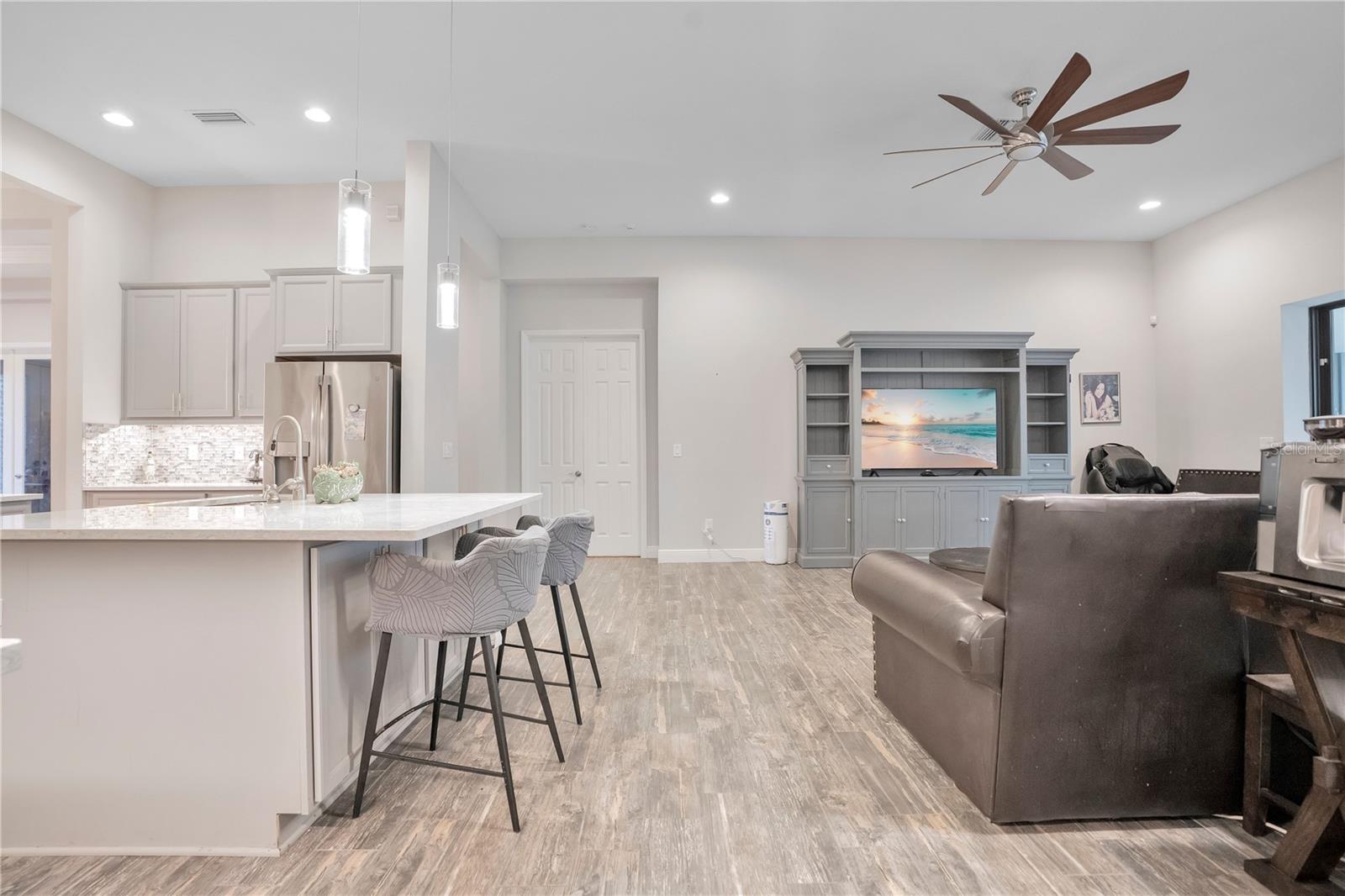 21914 BUTTERFLY KISS DR — photo 17