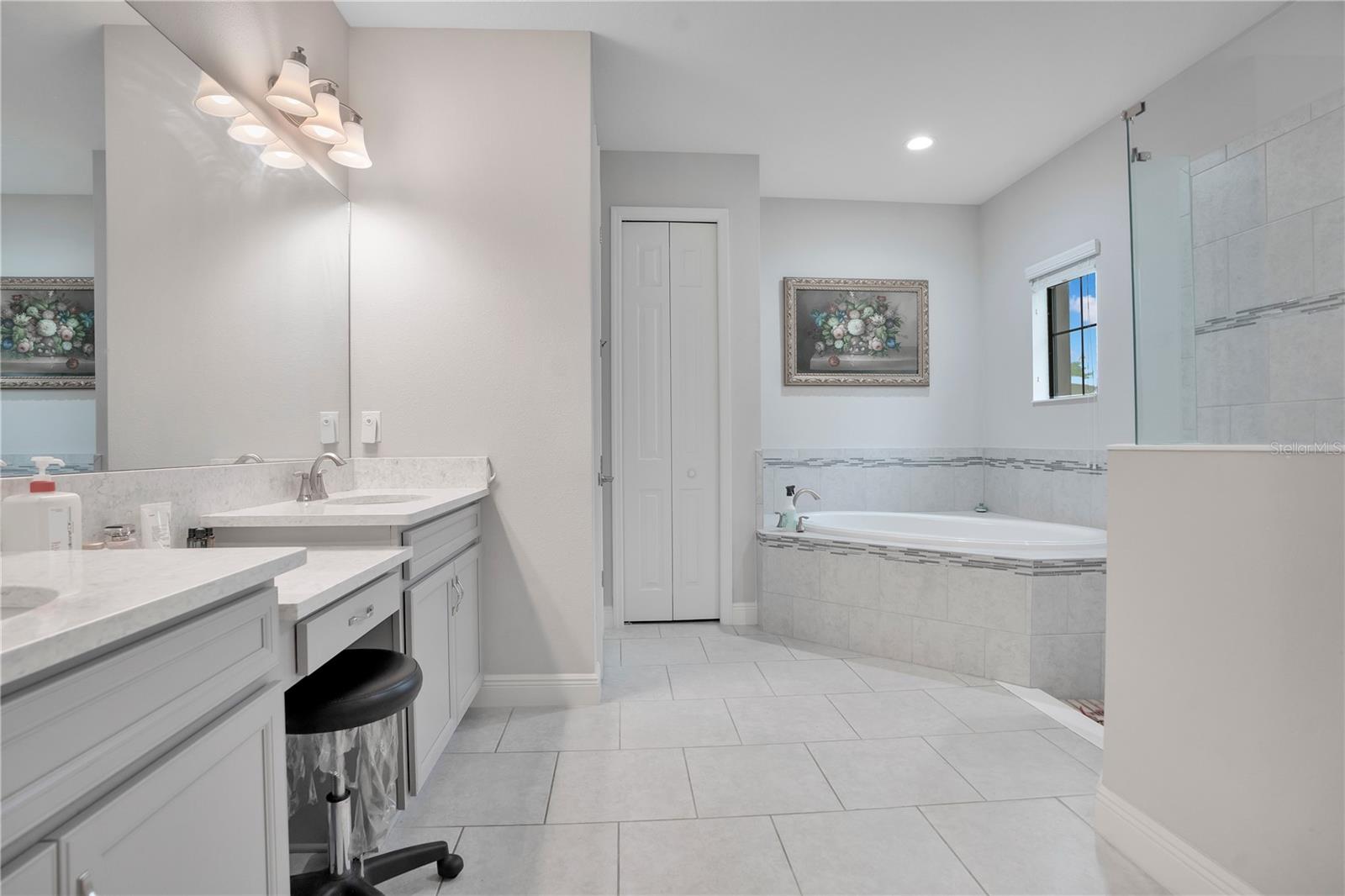 21914 BUTTERFLY KISS DR — photo 20