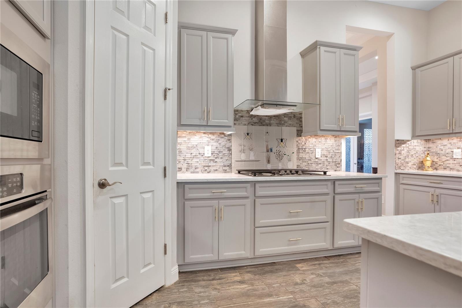 21914 BUTTERFLY KISS DR — photo 14
