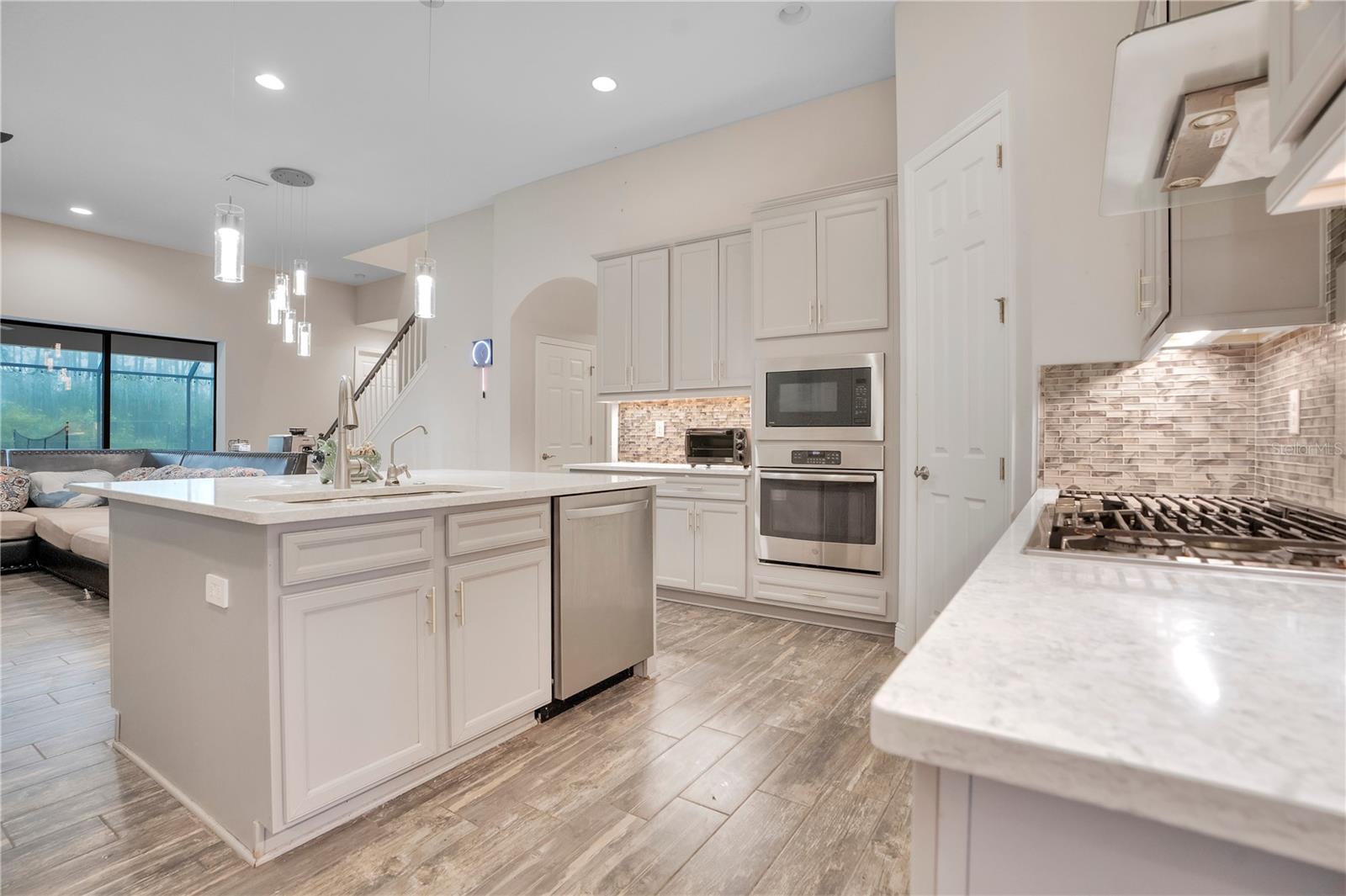 21914 BUTTERFLY KISS DR — photo 13