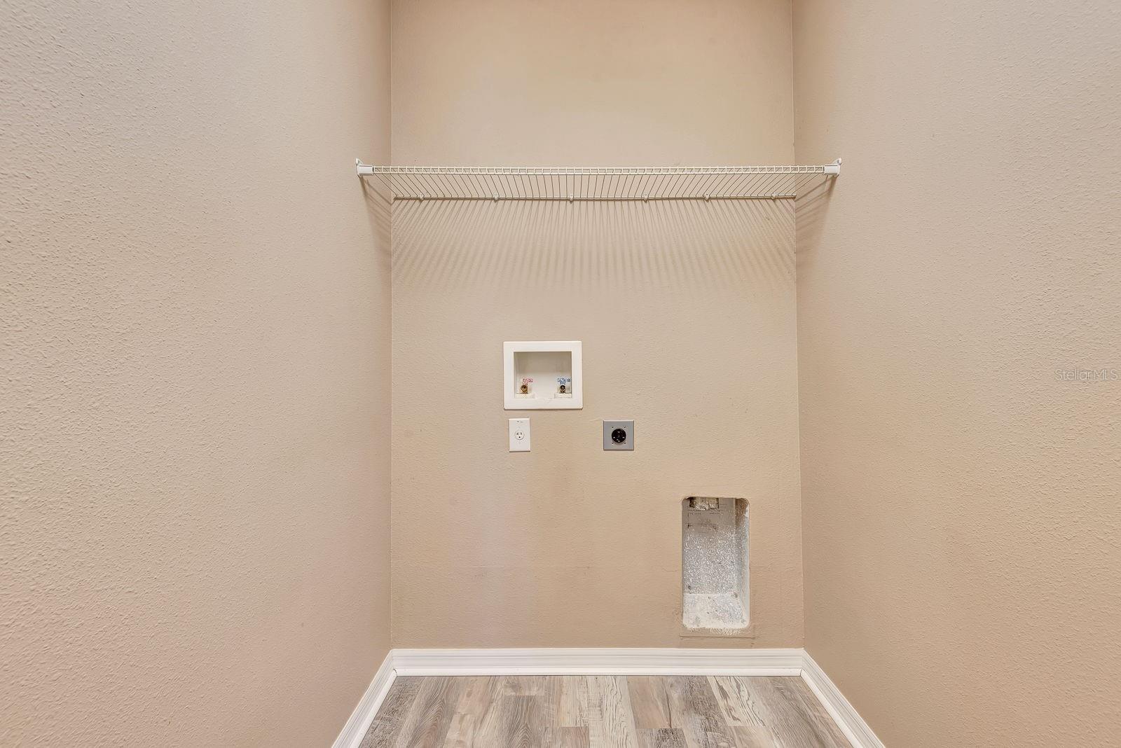 9116 MOUNTAIN CAMELLIA LN — photo 26