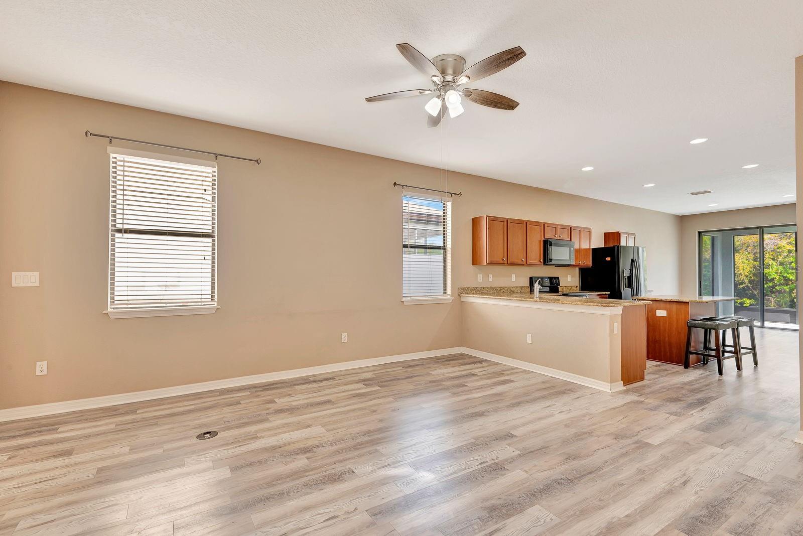 9116 MOUNTAIN CAMELLIA LN — photo 14
