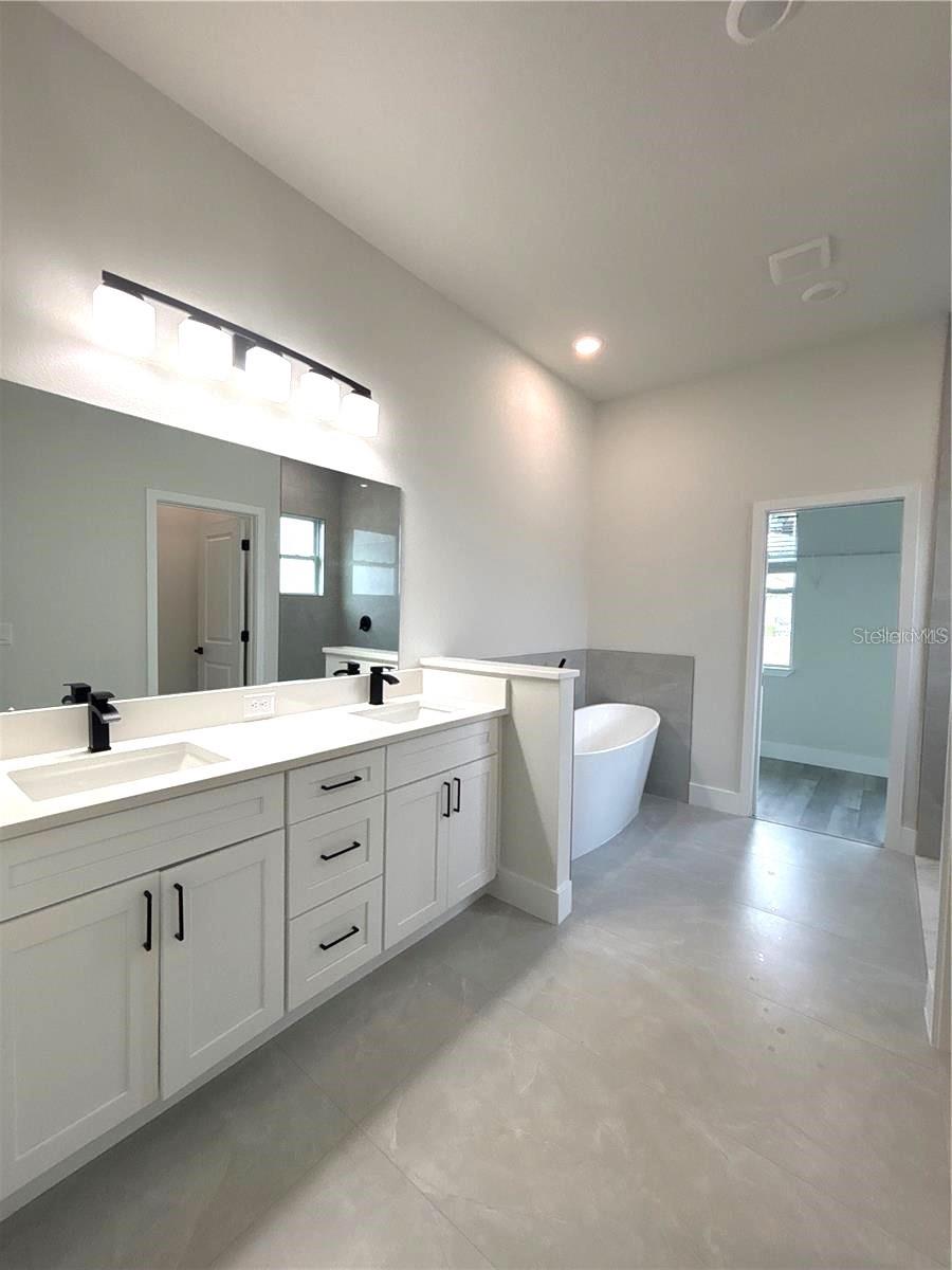 3068 VELVET LN — photo 7