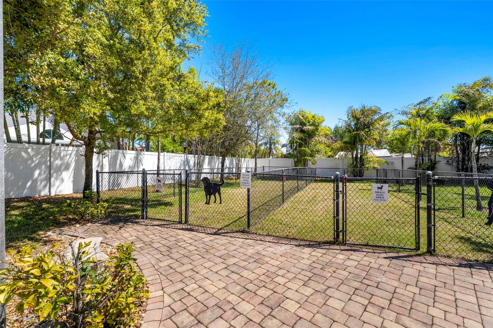 771 DATE PALM LN — photo 40