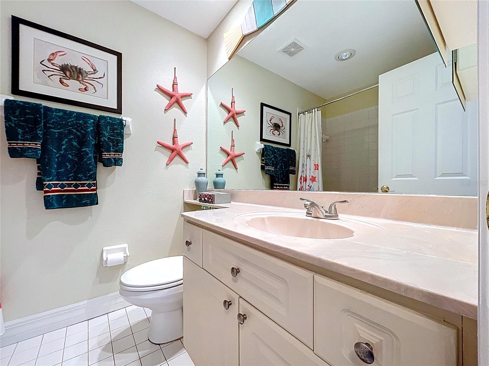 7 ISLAND PARK PL #204 — photo 22
