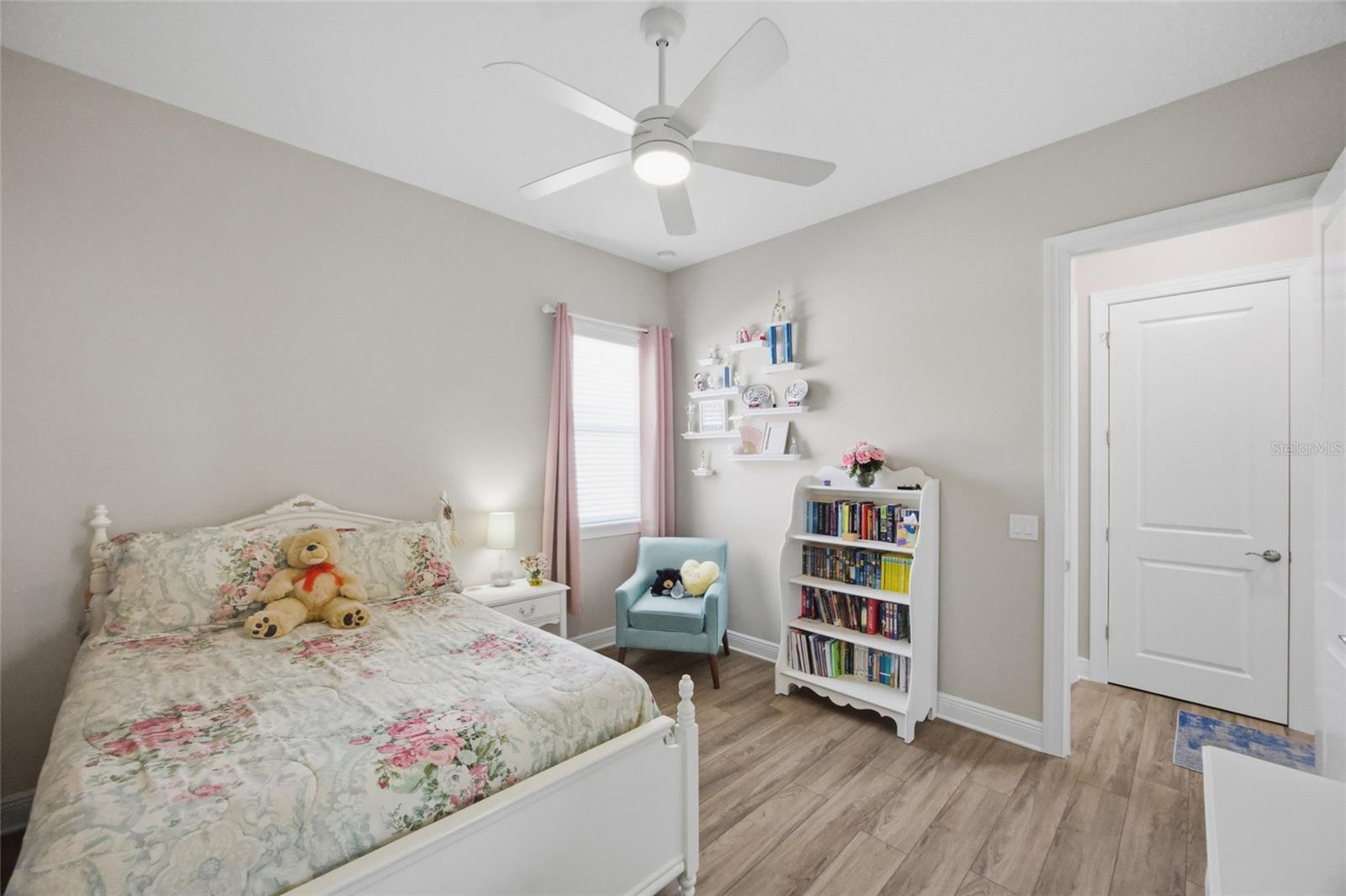 115 BROOKOVER LN — photo 26