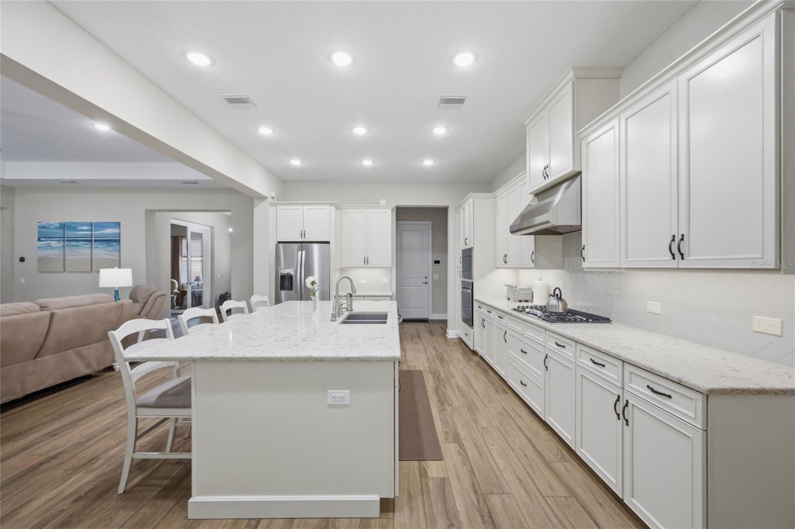 115 BROOKOVER LN — photo 9