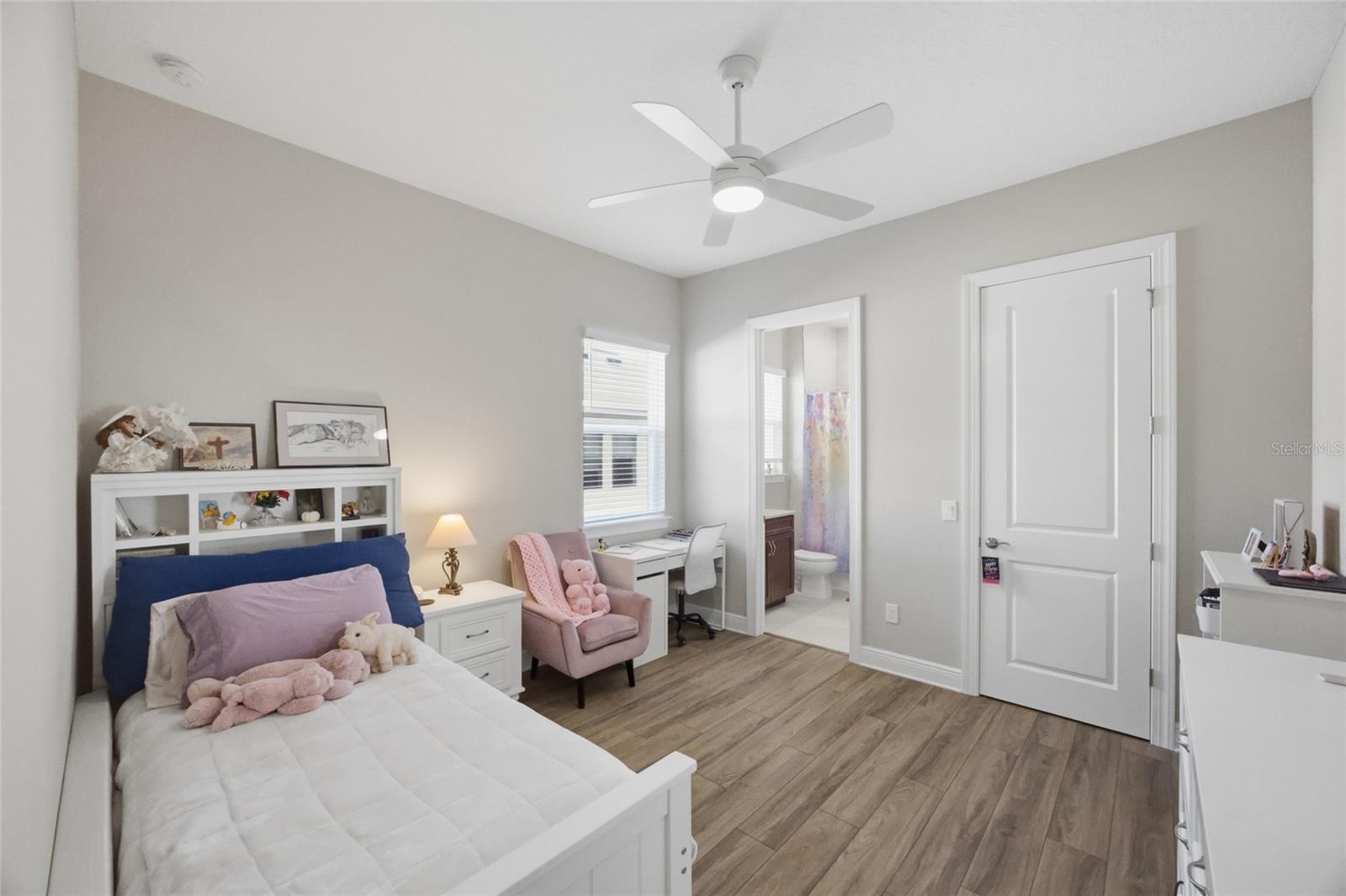 115 BROOKOVER LN — photo 25