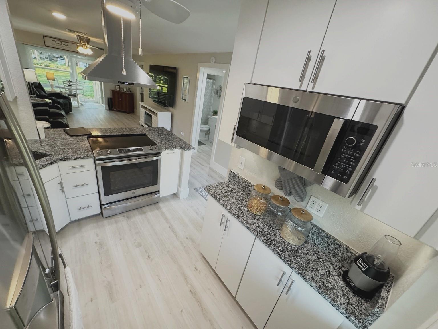 2465 NORTHSIDE DR #2204 — photo 31