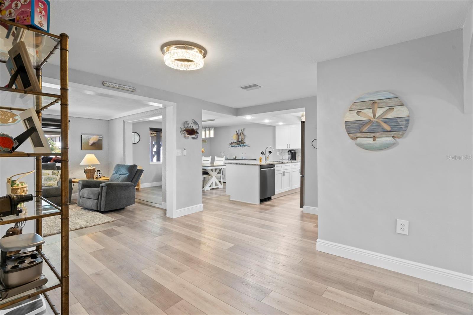 15627 DONZI DR — photo 23