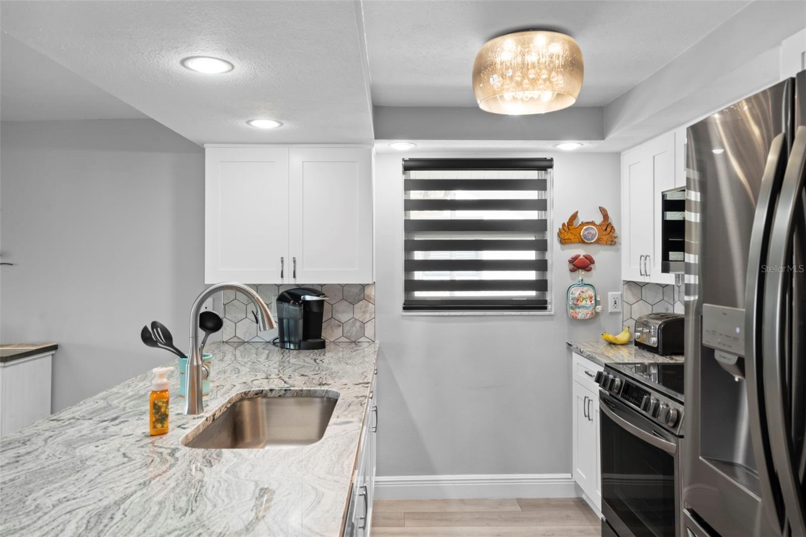 15627 DONZI DR — photo 28