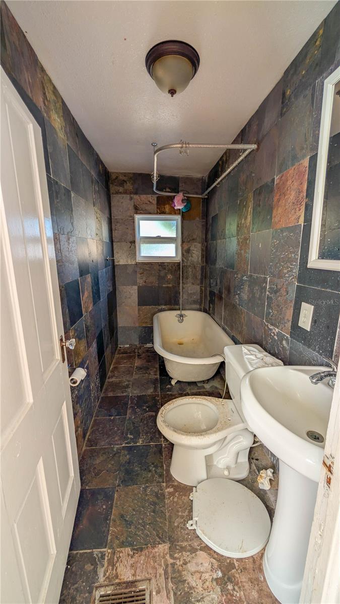 610 4TH AVE S — photo 11