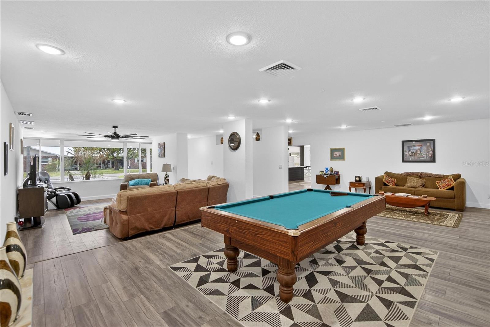723 W PINEDALE DR — photo 23