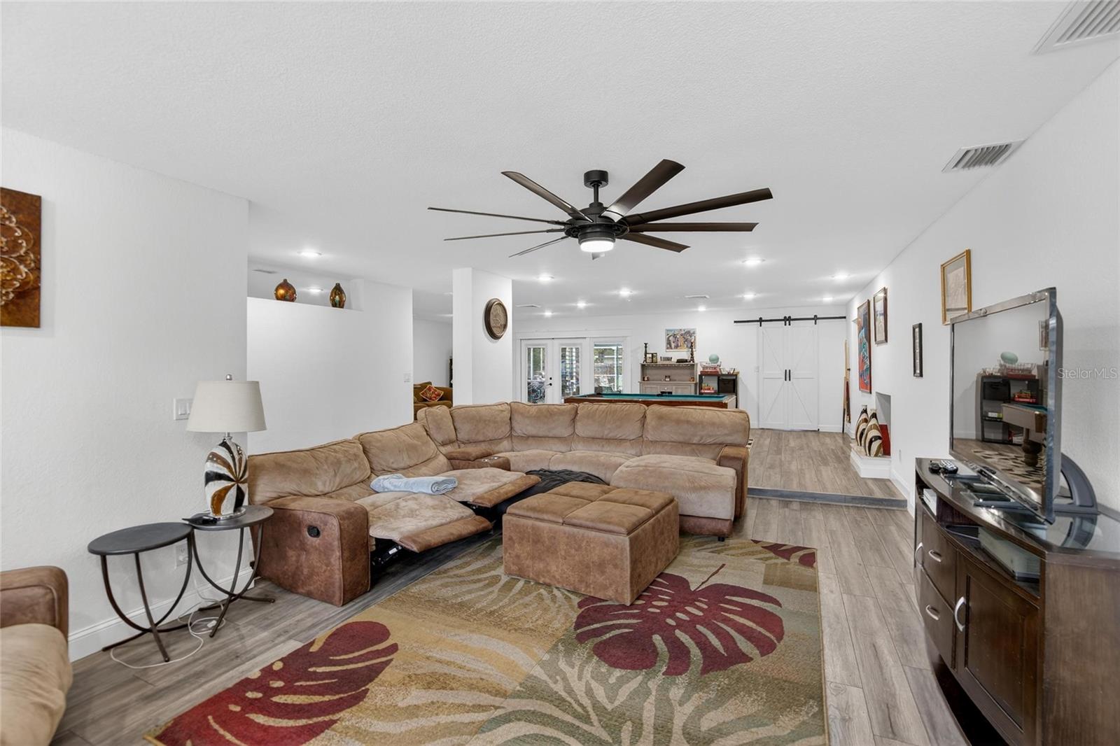 723 W PINEDALE DR — photo 24