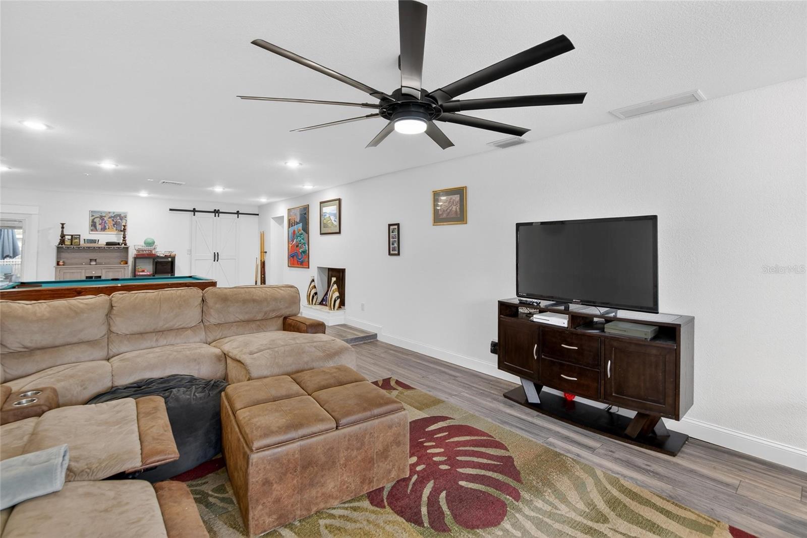723 W PINEDALE DR — photo 25