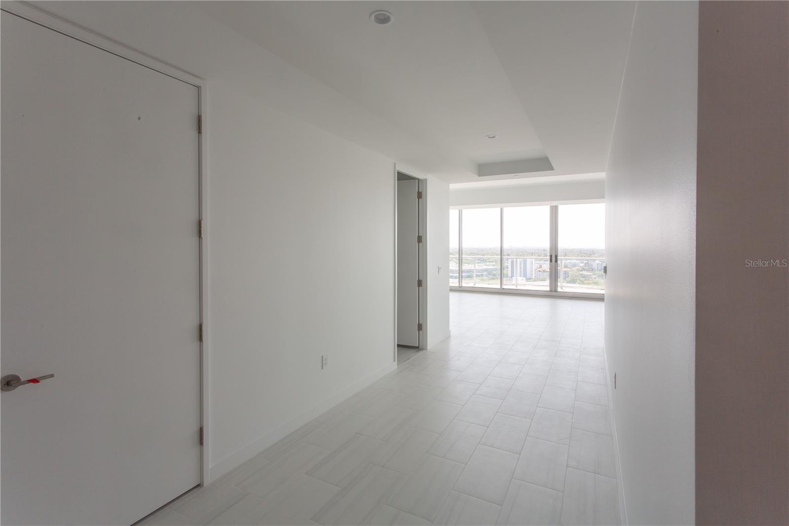 400 CENTRAL AVE #2001 — photo 13