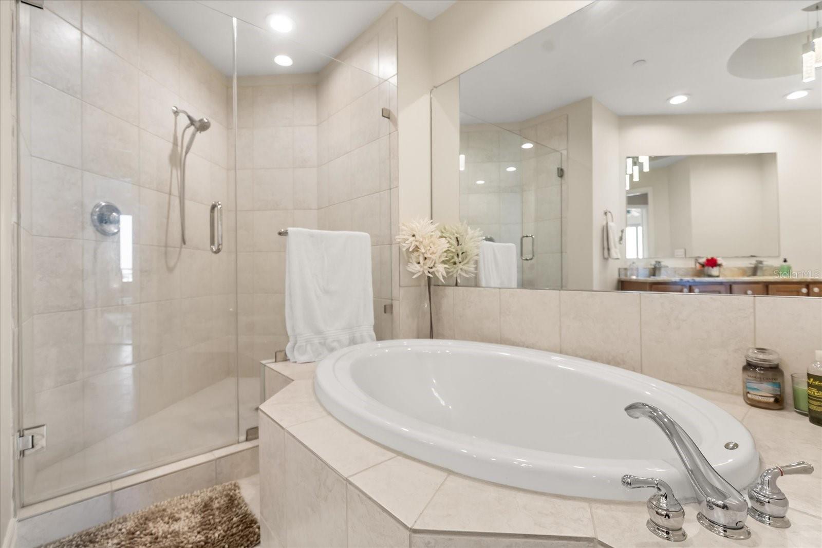 1209 E CUMBERLAND AVE #807 — photo 18