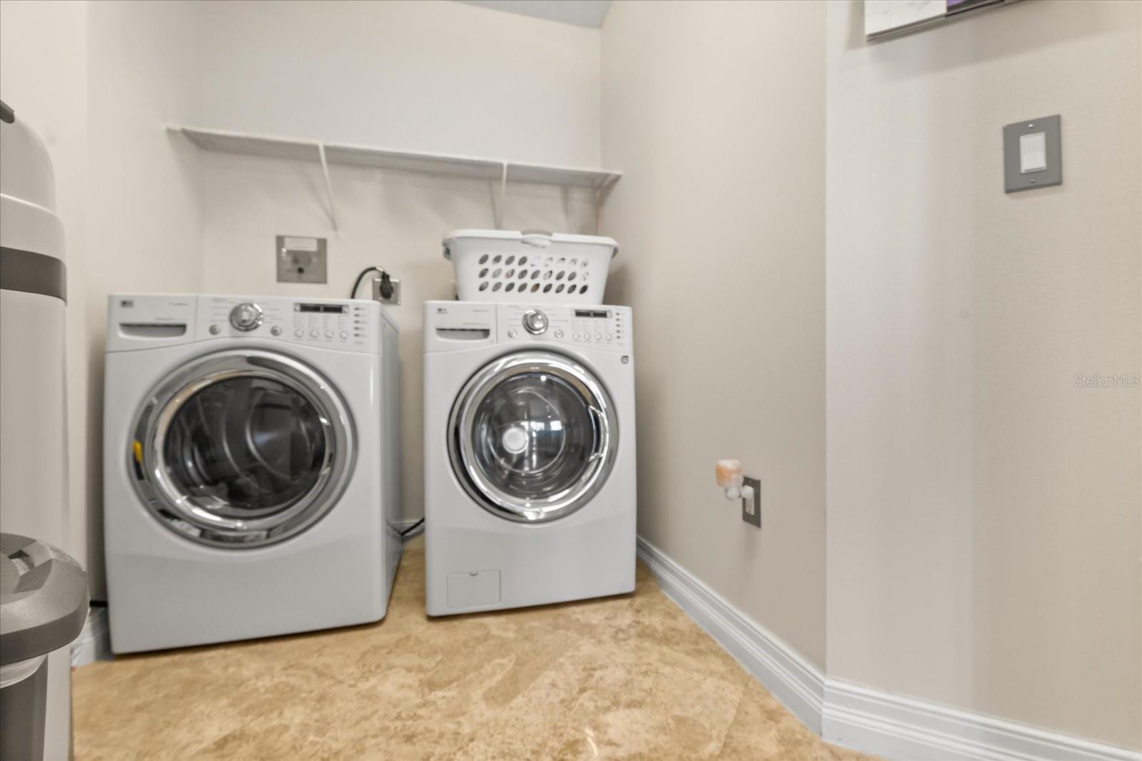 1209 E CUMBERLAND AVE #807 — photo 29